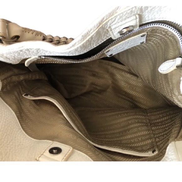 Prada Vitello Daino leather hobo with chain strap Authentic, EUC - Picture 2 of 16